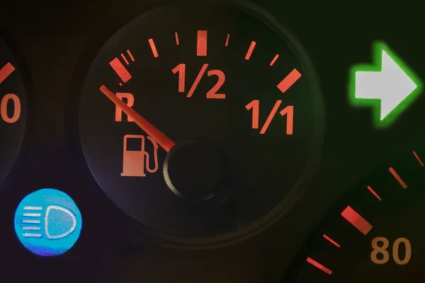 close up fuel level gauge vehicle_result